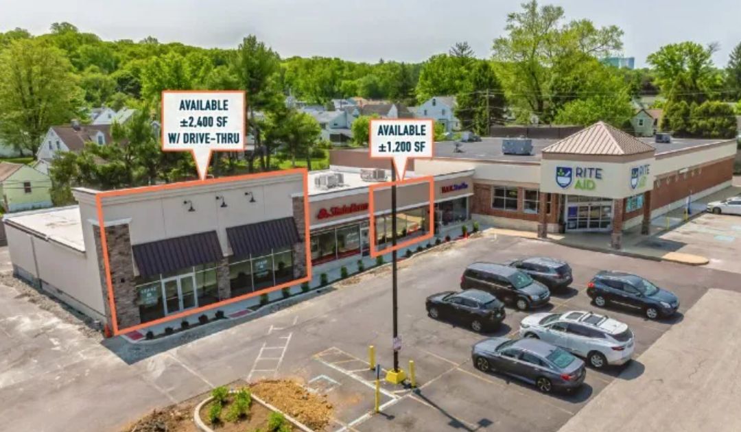 Roslyn Valley Shopping Center looking for tenants, multiple spaces