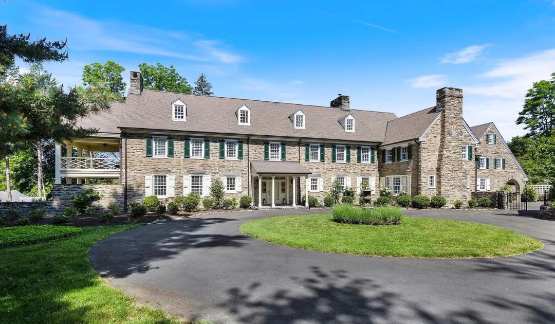 Glenside's 'The Orchard', built by U.S. Navy Capt., lists for $1.8M ...