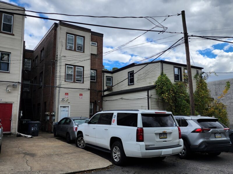 270NKeswickAveGlensidePABuildingPhoto2LargeHighDefinition